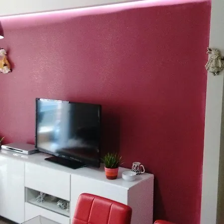 Апартаменты One Bedroom In City Center